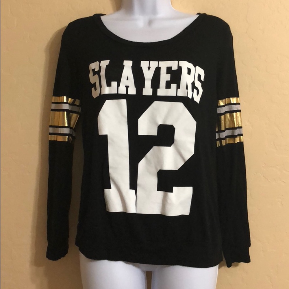 Cute sweat shirt by Charlotte russe